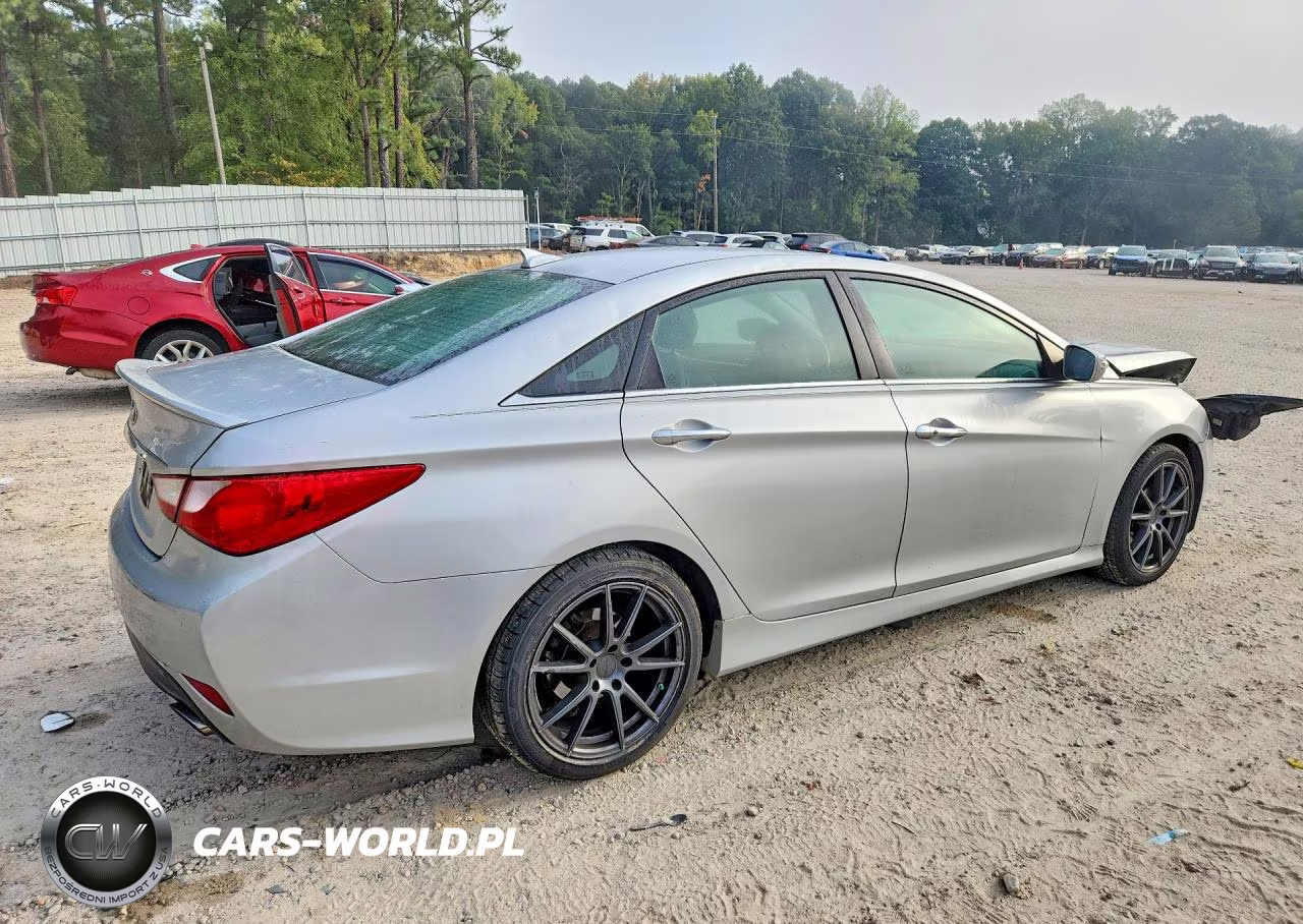 2014 Hyundai Sonata Se VIN:5NPEC4AC6EH847032 - 3