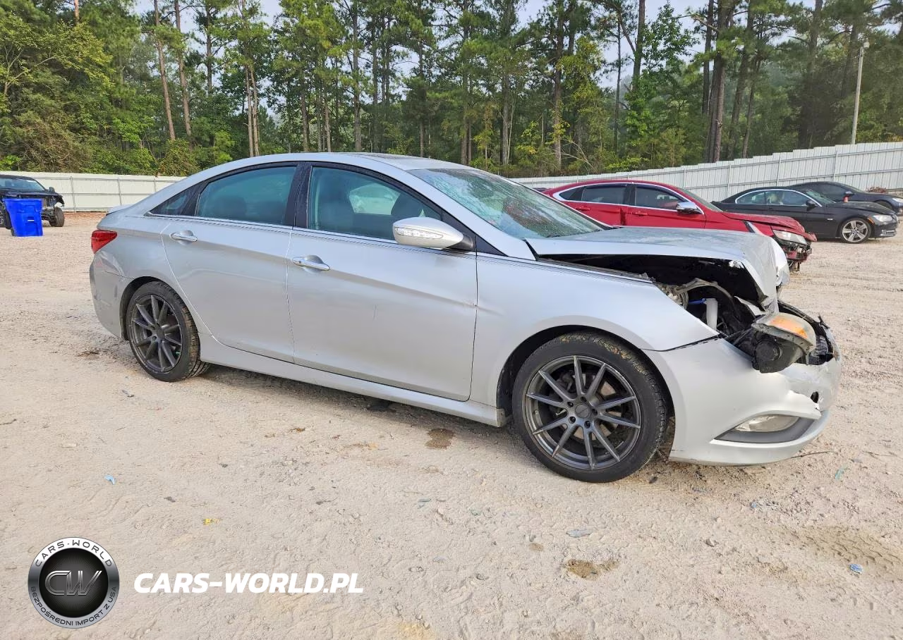 2014 Hyundai Sonata Se VIN:5NPEC4AC6EH847032 - 4