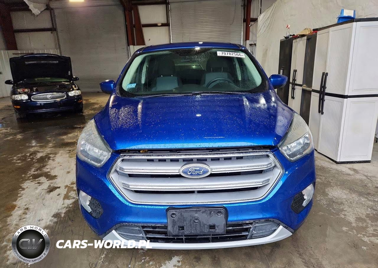 2017 Ford Escape Se VIN:1FMCU9GD8HUB84571 - 5