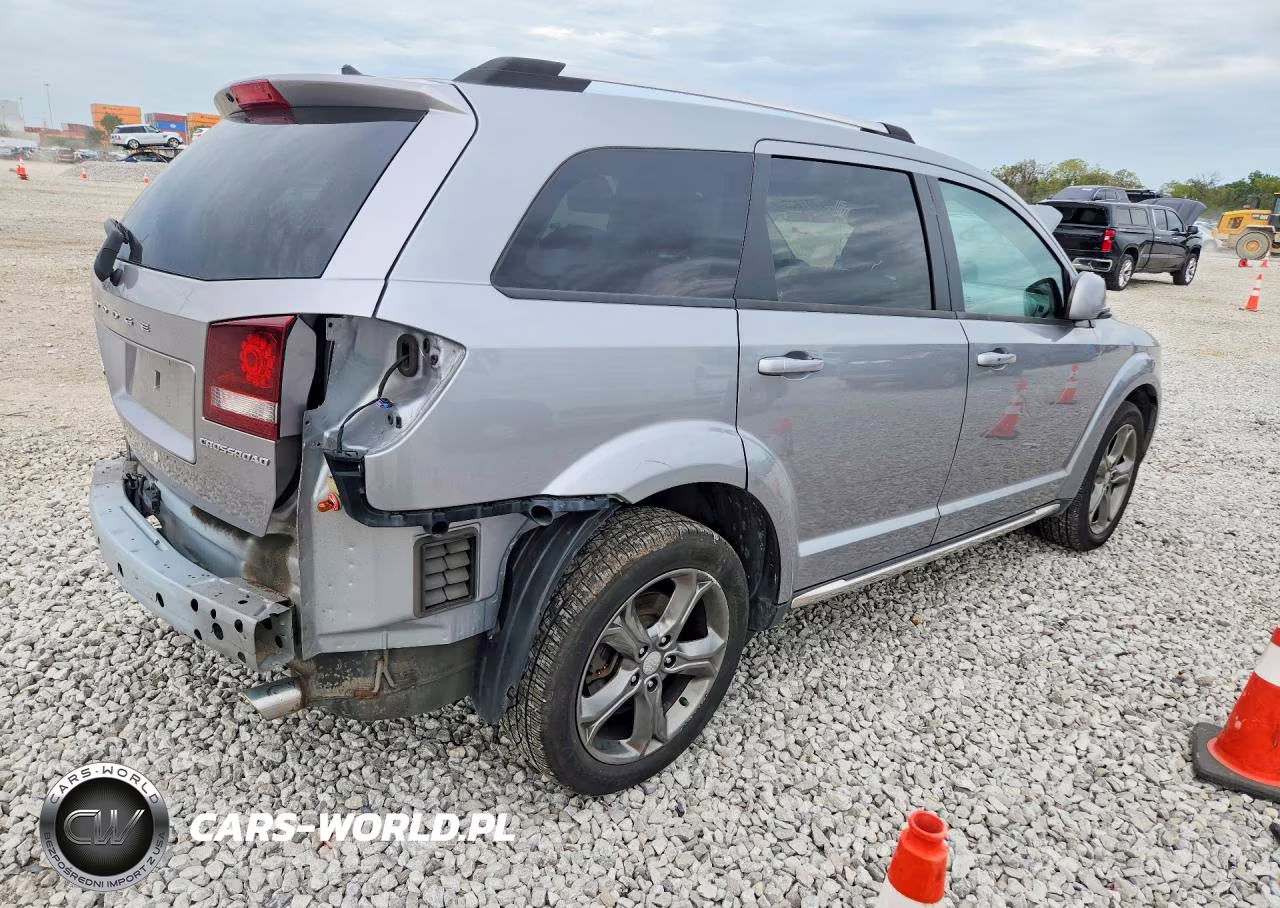 2017 Dodge Journey Crossroad VIN:3C4PDDGG1HT583206 - 3