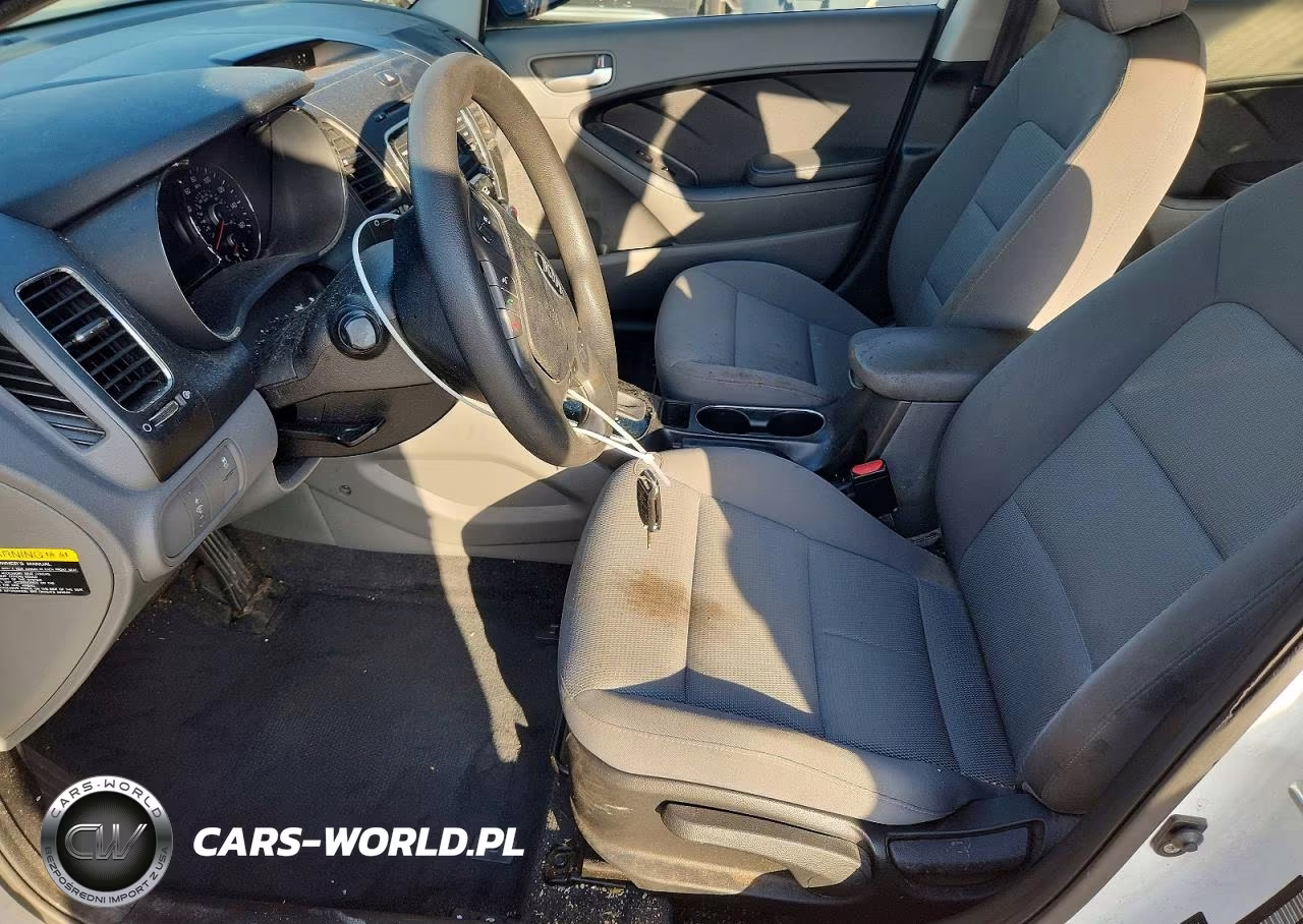 2017 Kia Forte Lx VIN:3KPFK4A70HE088011 - 7
