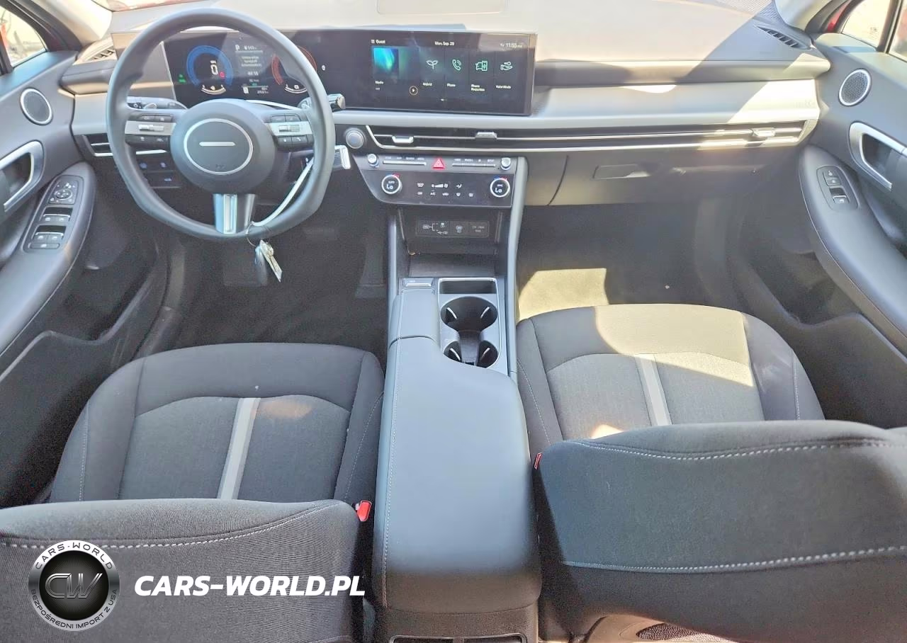 2026 Hyundai Sonata Hybrid Blue VIN:KMHL24JJ6TA147553 - 8
