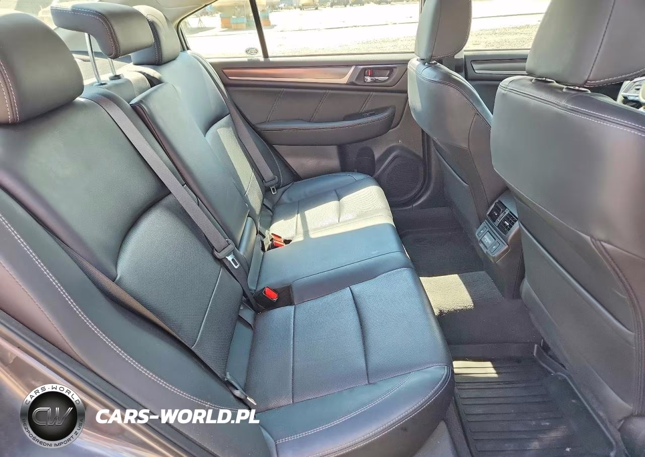 2018 Subaru Legacy 3.6R Limited VIN:4S3BNEN63J3039329 - 10