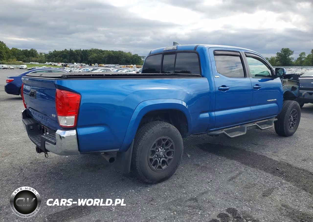 2017 Toyota Tacoma Sr5 V6 VIN:5TFDZ5BN6HX013593 - 3