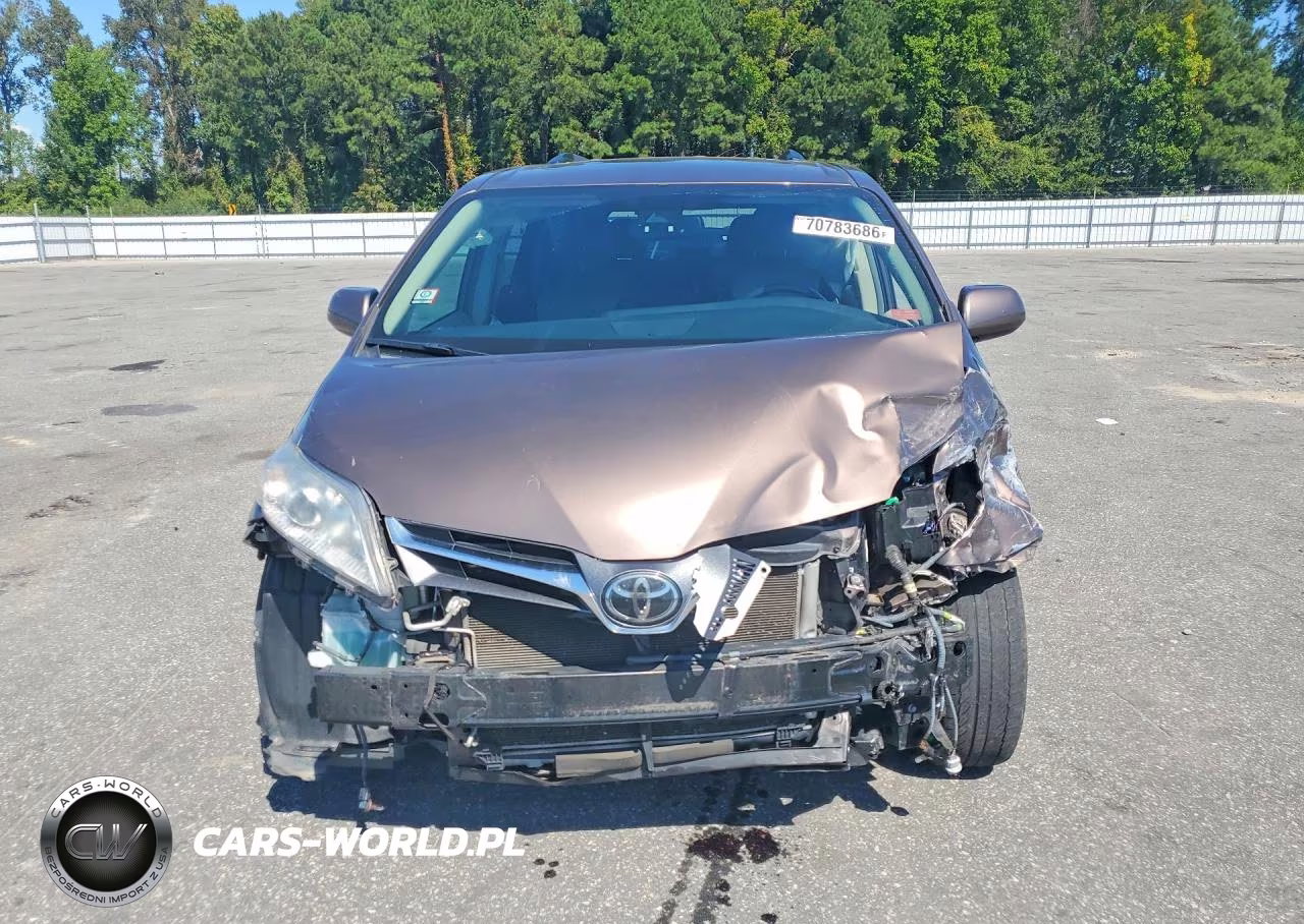 2019 Toyota Sienna Xle Premium 8-Passenger VIN:5TDYZ3DC5KS018704 - 5