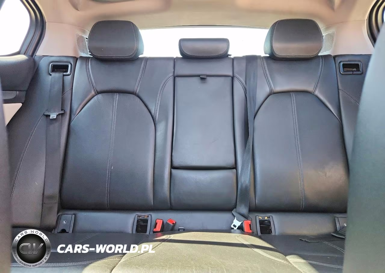 2019 Alfa Romeo Stelvio VIN:ZASPAJAN9K7C48941 - 10