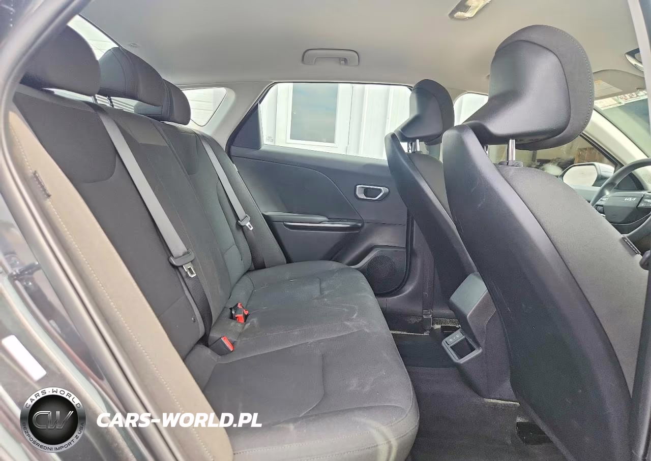 2026 Kia K4 Lxs VIN:3KPFT4DEXTE344624 - 10
