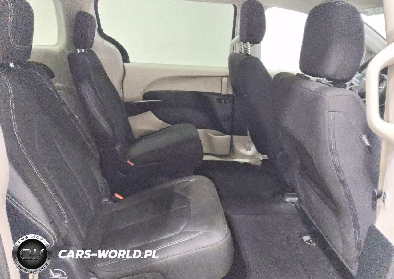 2023 Chrysler Voyager Lx VIN:2C4RC1CGXPR615684 - 11