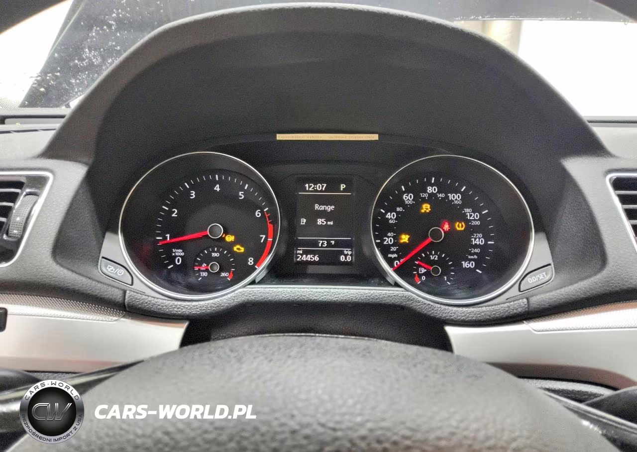 2016 Volkswagen Passat S VIN:1VWAT7A37GC027991 - 9