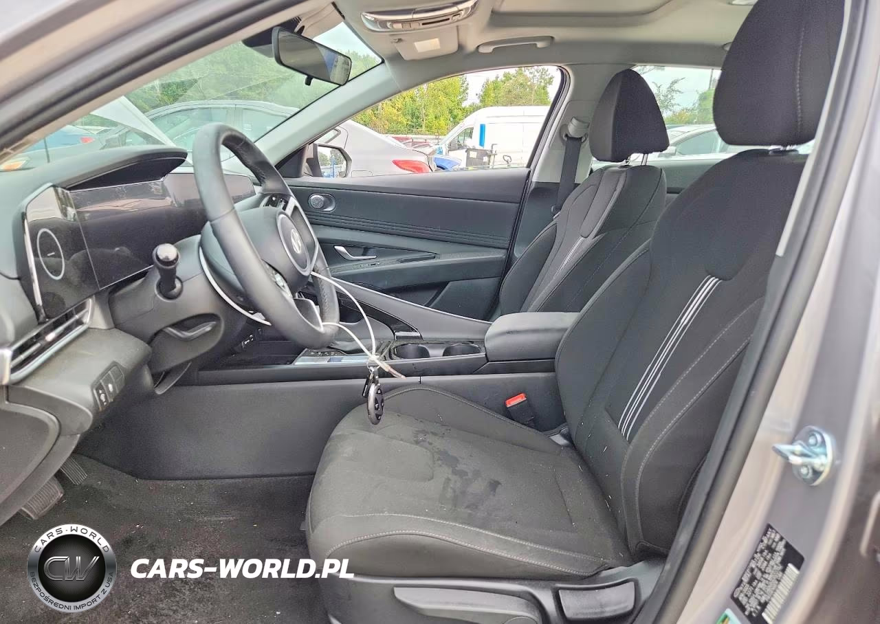 2025 Hyundai Elantra Sel VIN:KMHLS4DG5SU022752 - 7