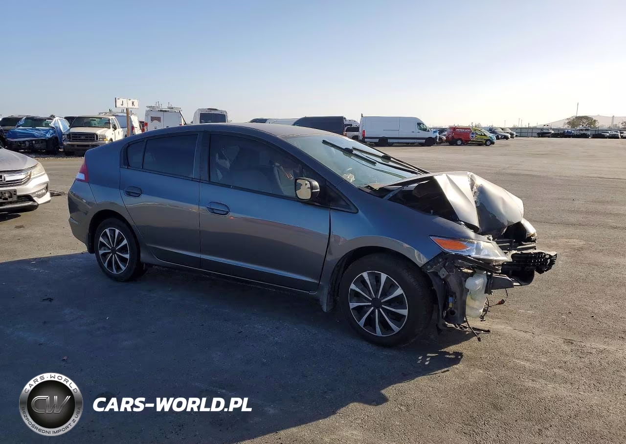 2012 Honda Insight VIN:JHMZE2H33CS003520 - 4