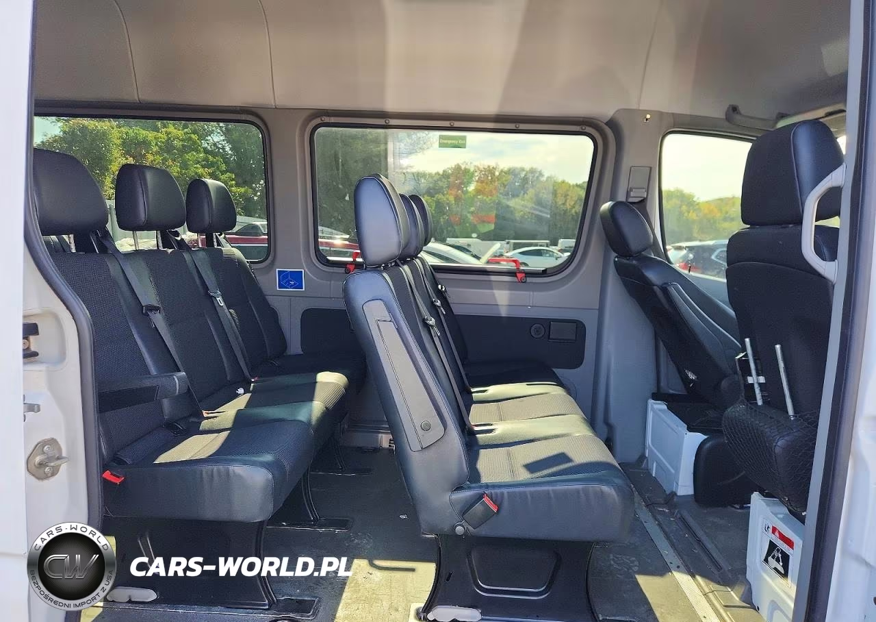 2017 Mercedes-Benz Sprinter 2500 VIN:WDZPE8CD0HP414749 - 11