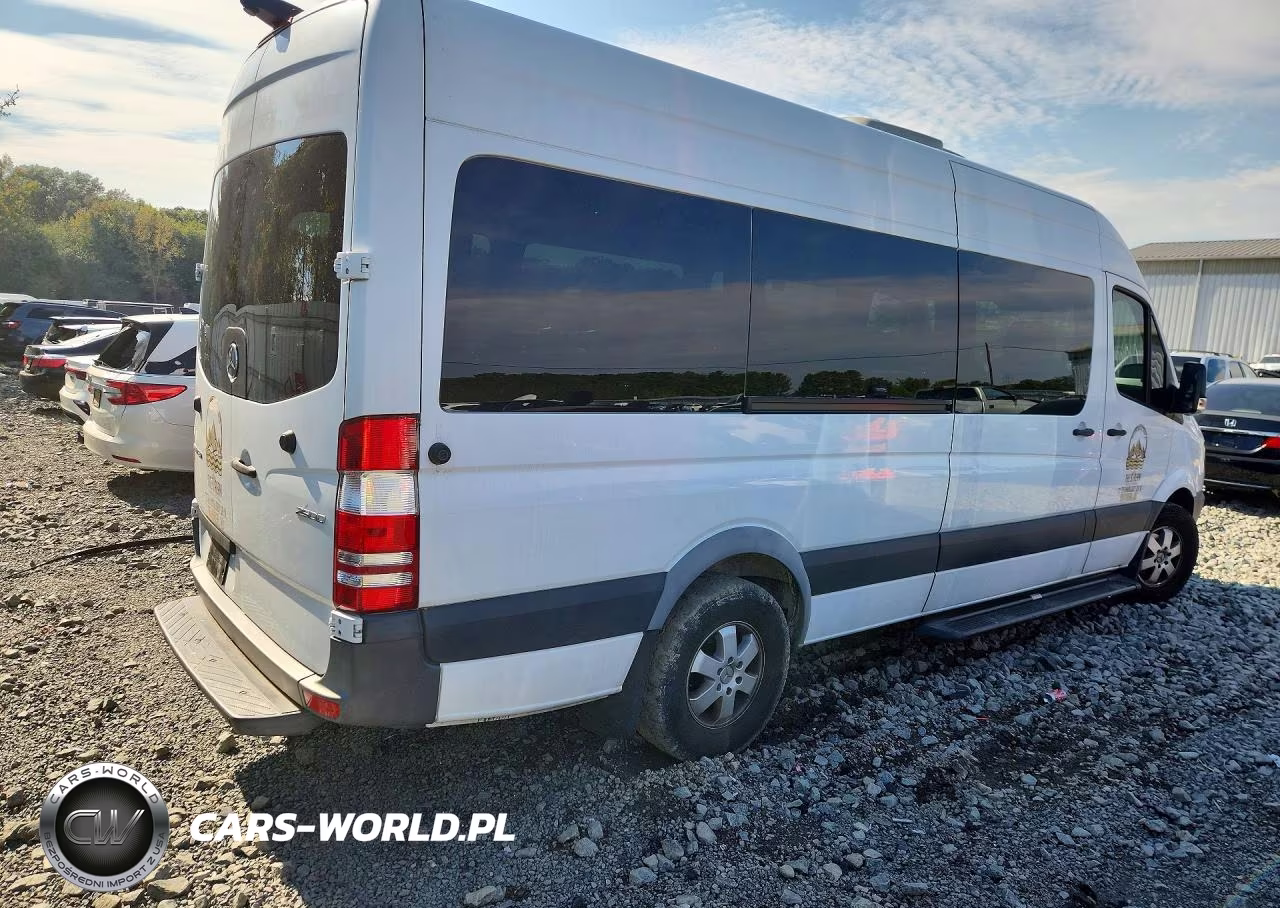 2017 Mercedes-Benz Sprinter 2500 VIN:WDZPE8CD0HP414749 - 3