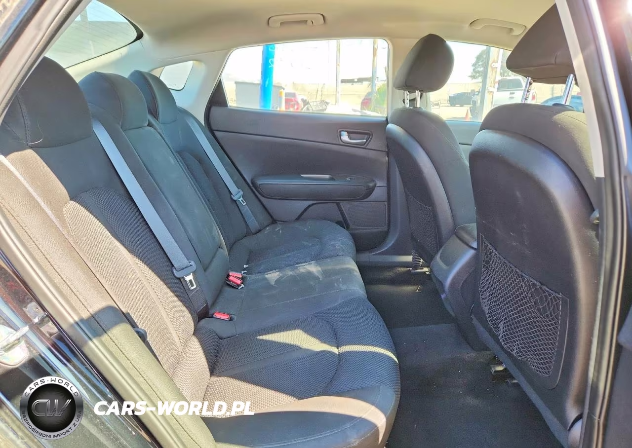 2019 Kia Optima Lx VIN:5XXGT4L39KG333382 - 10