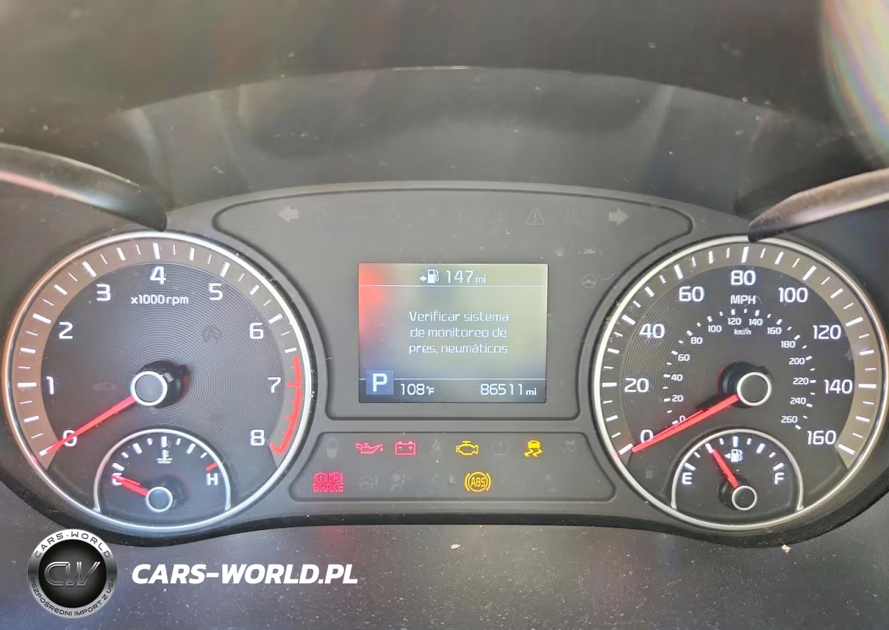 2019 Kia Optima Lx VIN:5XXGT4L39KG333382 - 9