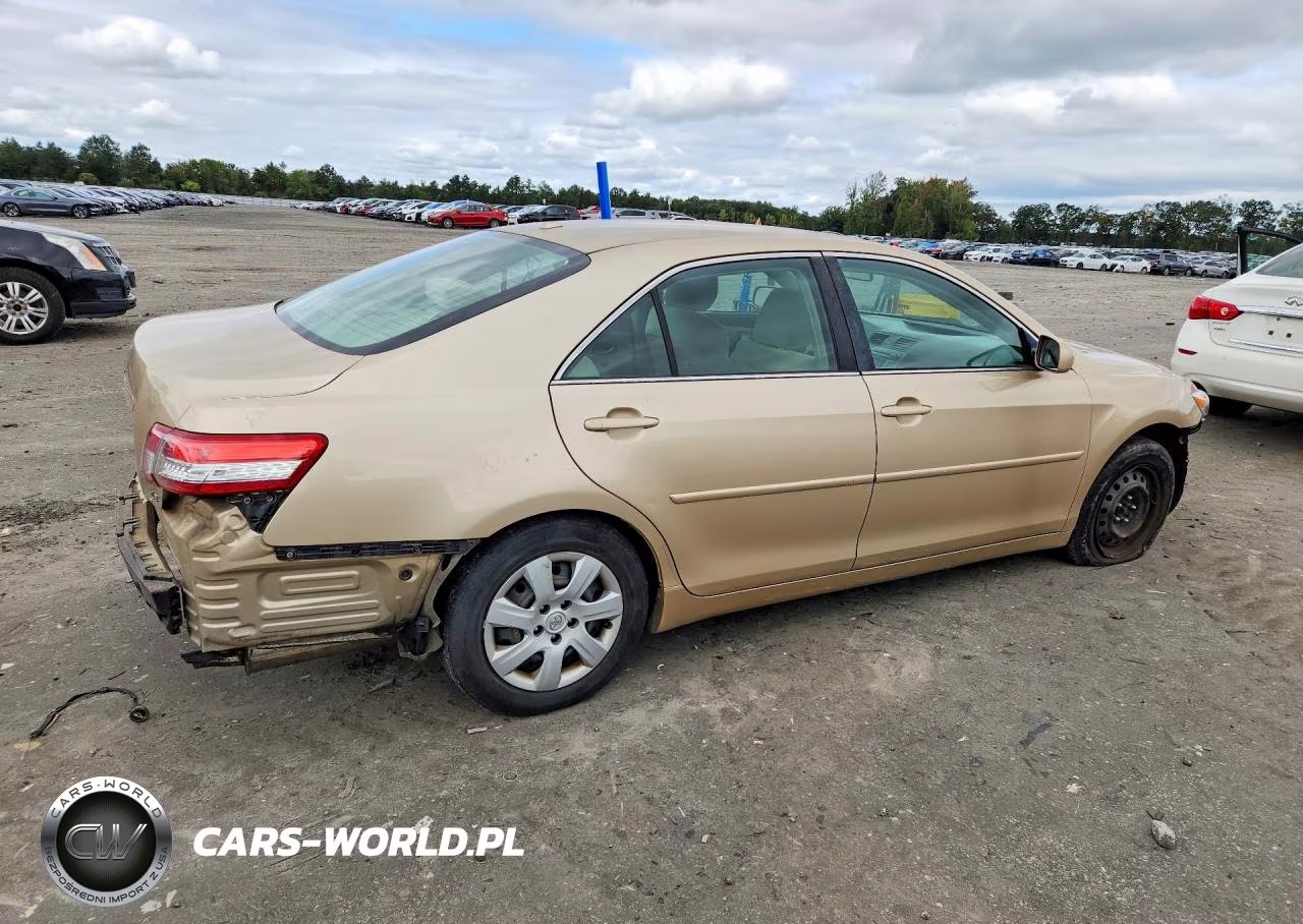 2010 Toyota Camry Le VIN:4T1BF3EK6AU026837 - 3