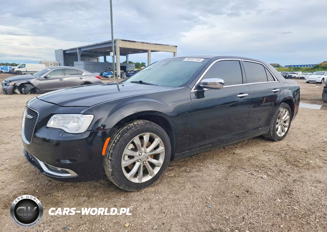 2019 Chrysler 300 Limited VIN:2C3CCAKG9KH690032 - 1