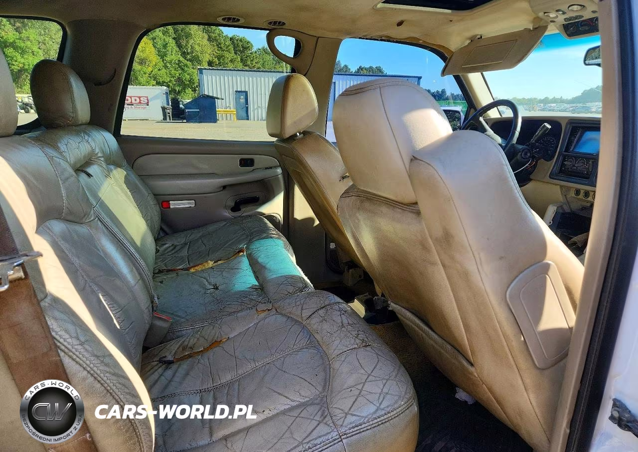 2002 Chevrolet Tahoe C1500 VIN:1GNEC13Z52R275219 - 11