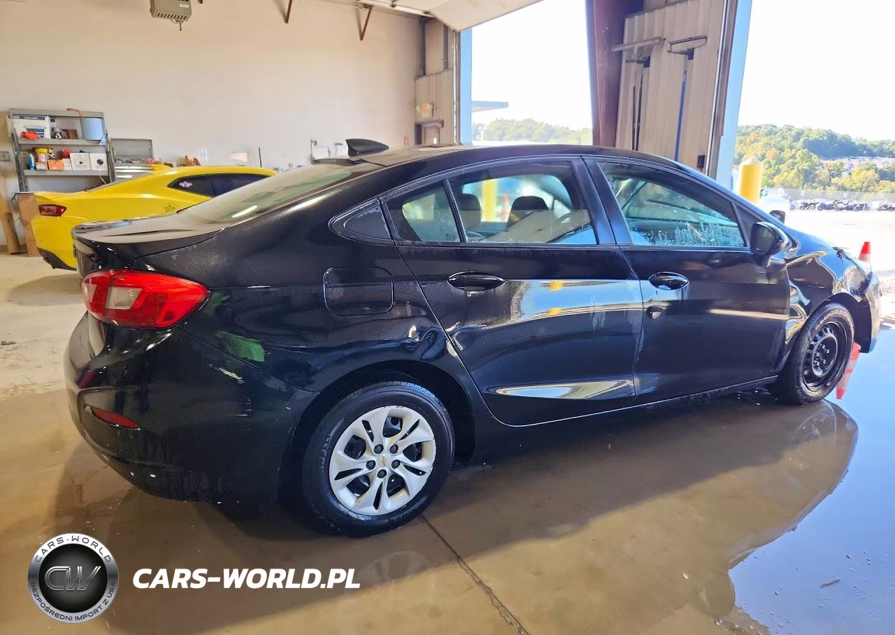 2019 Chevrolet Cruze Ls VIN:1G1BC5SMXK7102194 - 3