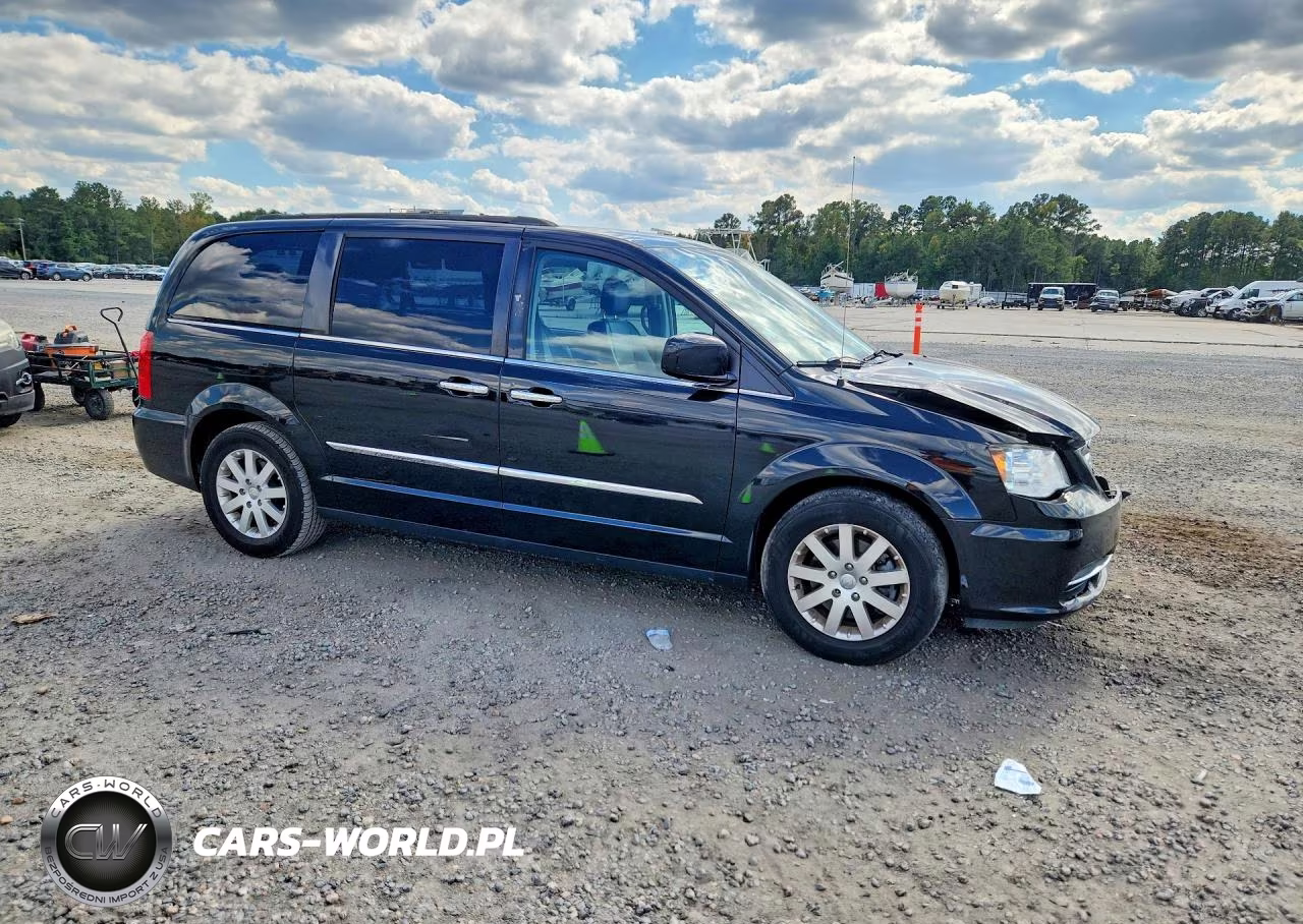 2016 Chrysler Town & Country Touring VIN:2C4RC1BG2GR167457 - 4