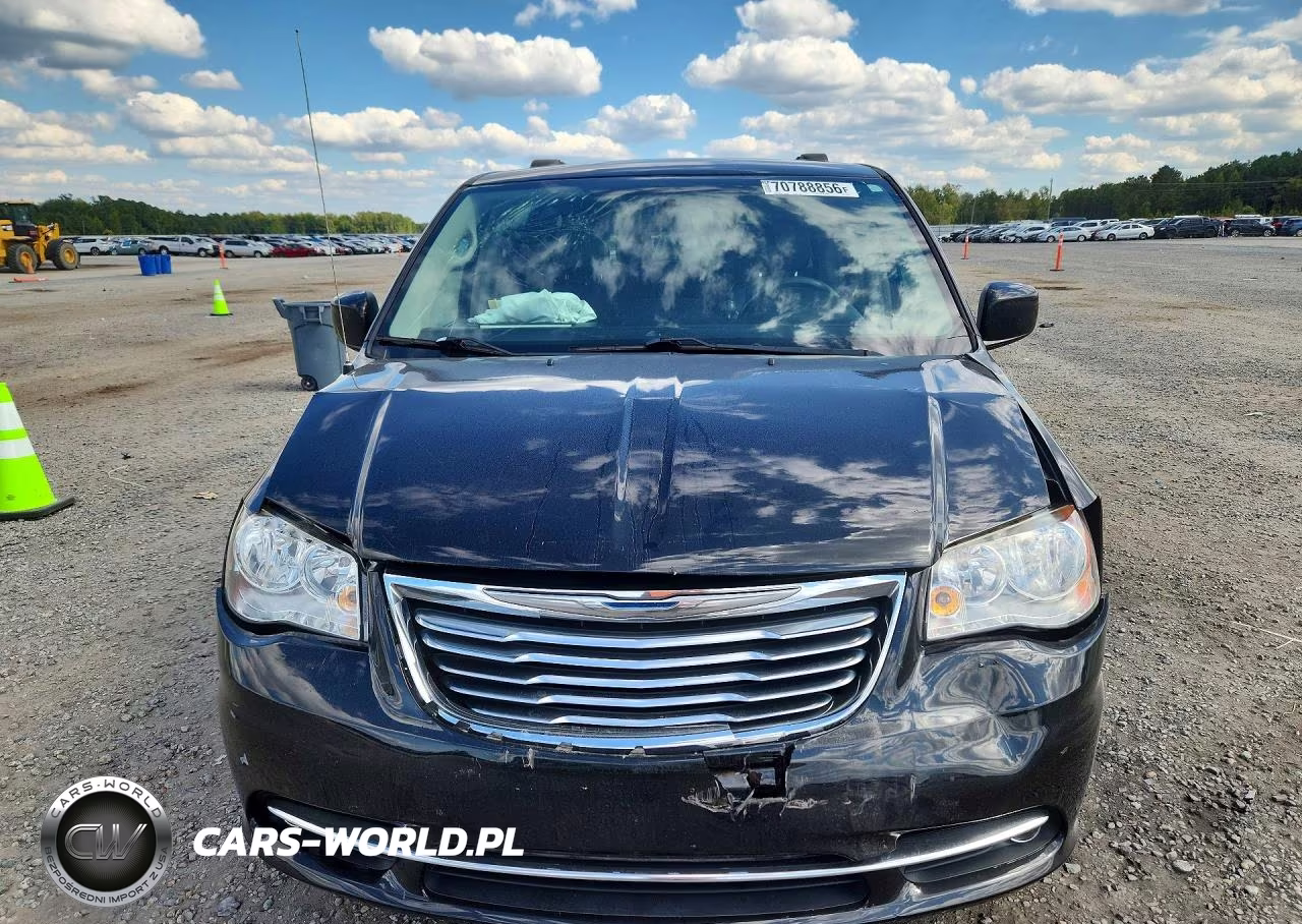 2016 Chrysler Town & Country Touring VIN:2C4RC1BG2GR167457 - 5