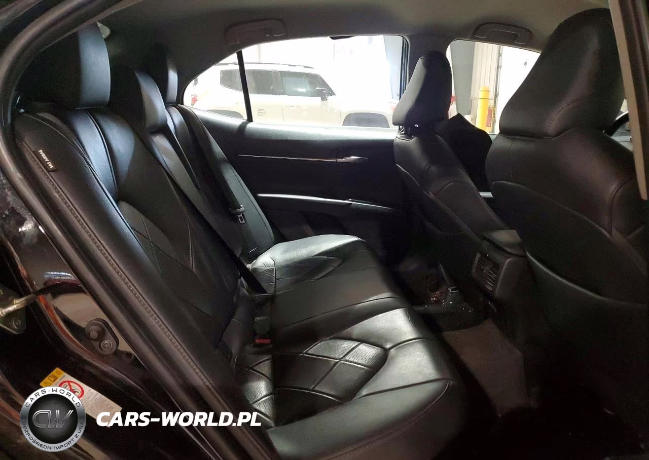 2018 Toyota Camry Hybrid Xle VIN:4T1B21HK6JU508137 - 10