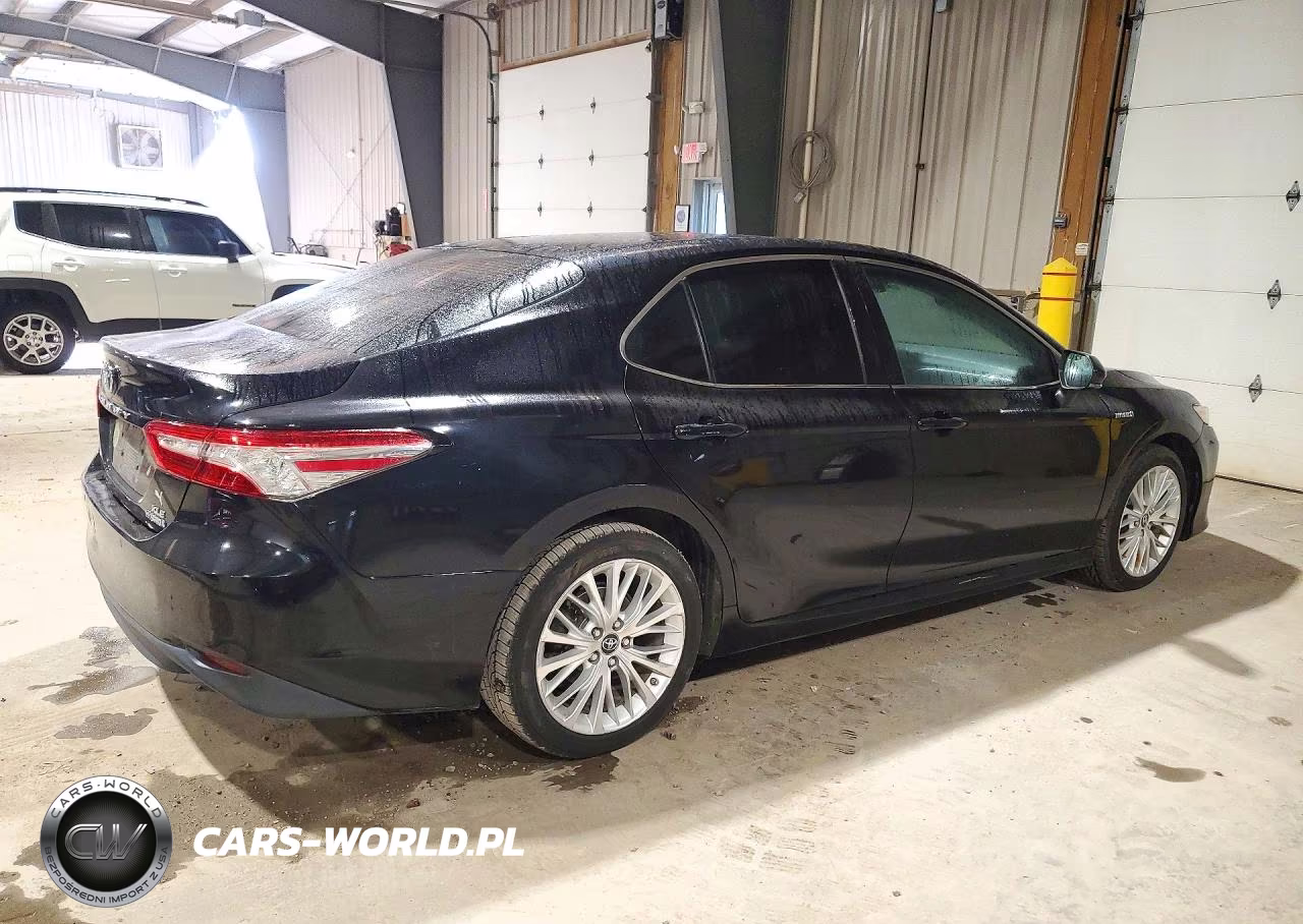 2018 Toyota Camry Hybrid Xle VIN:4T1B21HK6JU508137 - 3
