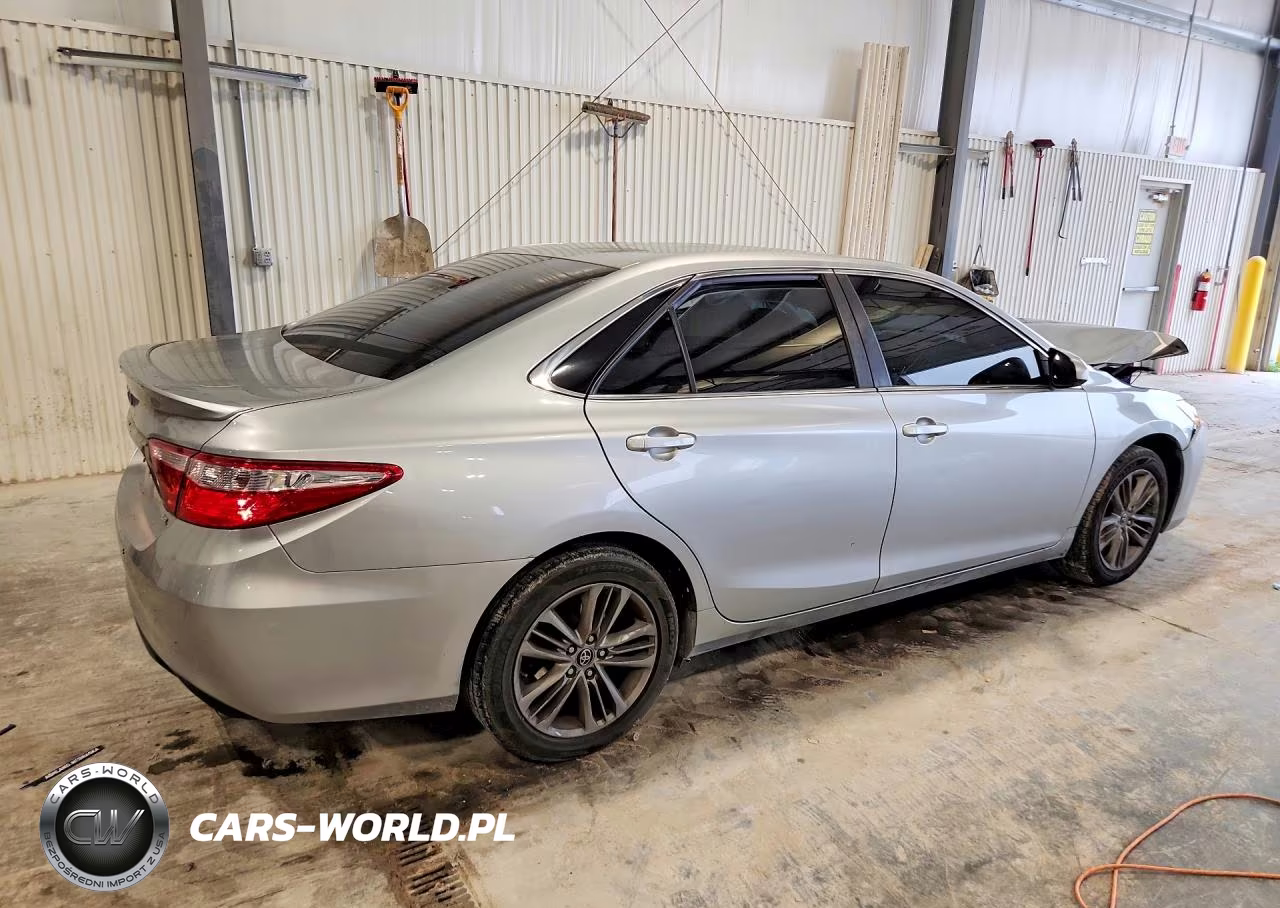 2017 Toyota Camry Se VIN:4T1BF1FK4HU773351 - 3