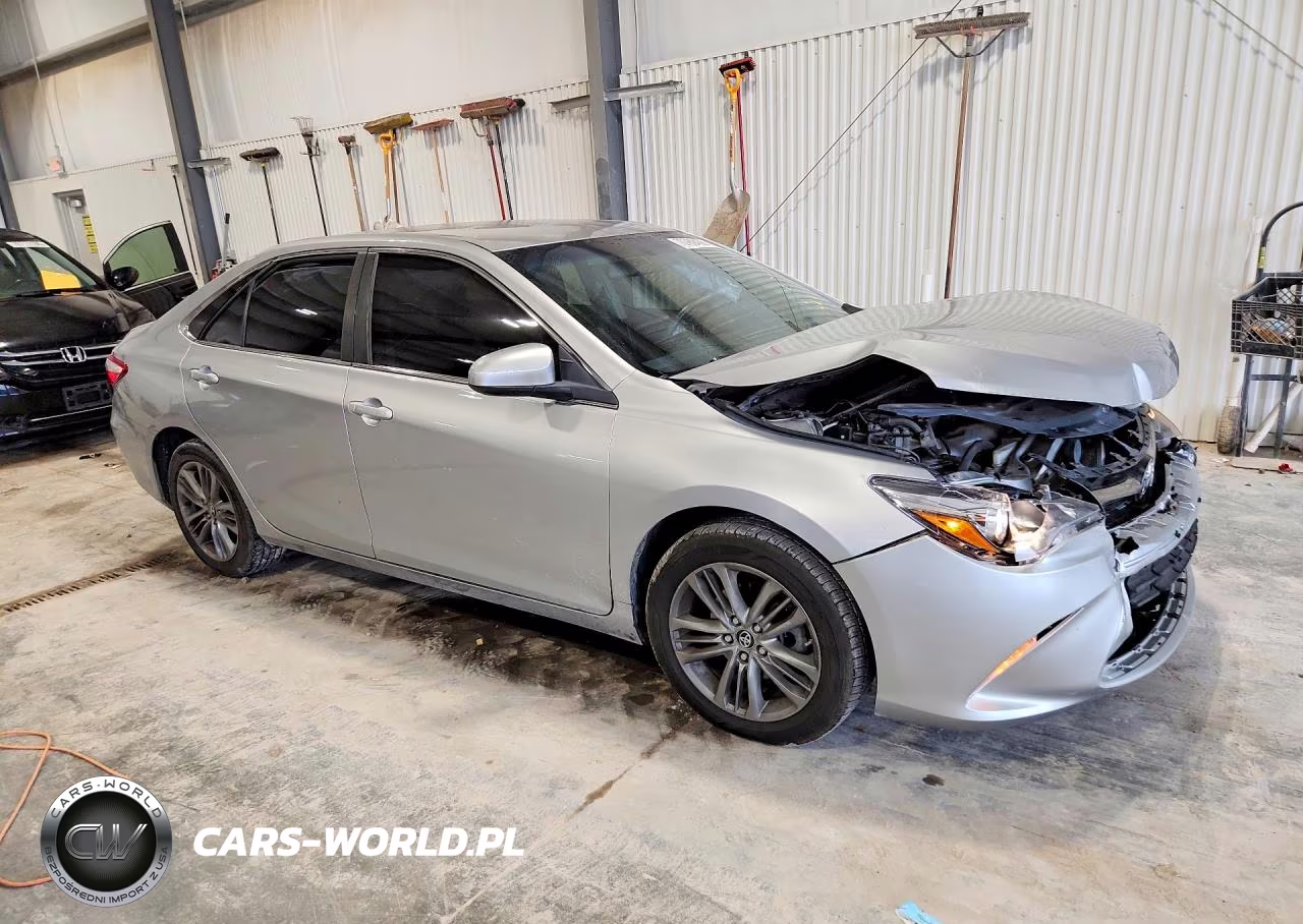 2017 Toyota Camry Se VIN:4T1BF1FK4HU773351 - 4