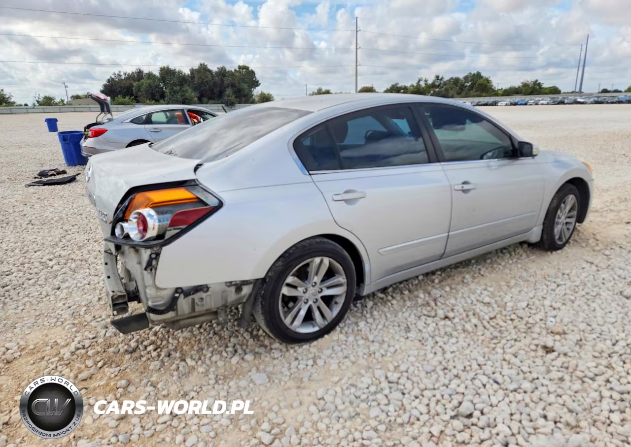 2011 Nissan Altima Sr VIN:1N4BL2AP0BN463419 - 3