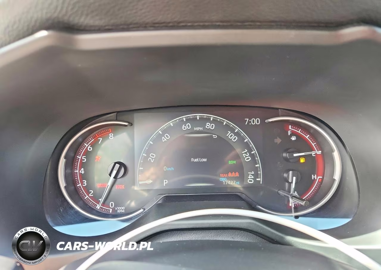 2024 Toyota Rav4 Xle Premium VIN:2T3A1RFV2RC478701 - 9
