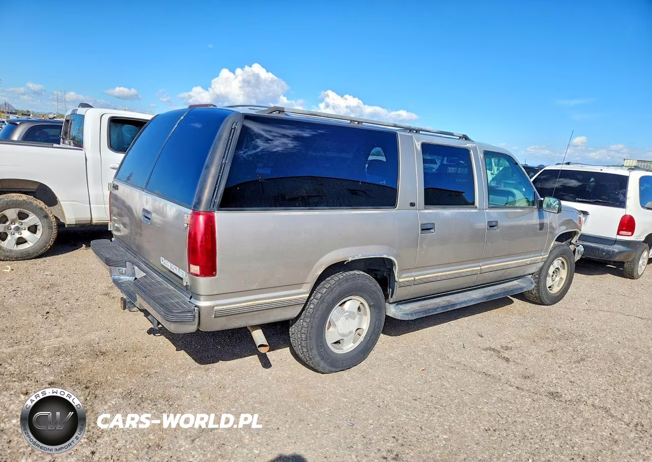 1999 Chevrolet Suburban K1500 VIN:1GNFK16R9XJ574432 - 3