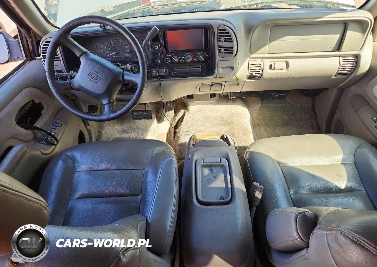 1999 Chevrolet Suburban K1500 VIN:1GNFK16R9XJ574432 - 8