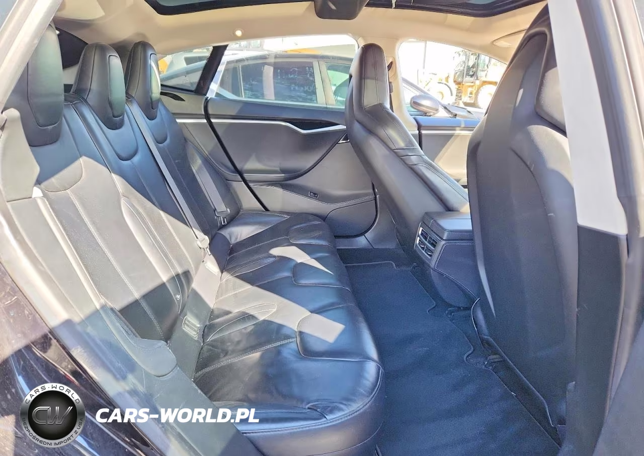 2015 Tesla Model S 85D VIN:5YJSA1H28FF082636 - 10