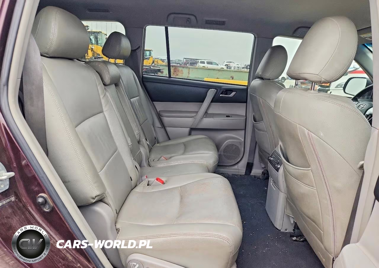 2012 Toyota Highlander Base VIN:5TDBK3EH0CS125648 - 11