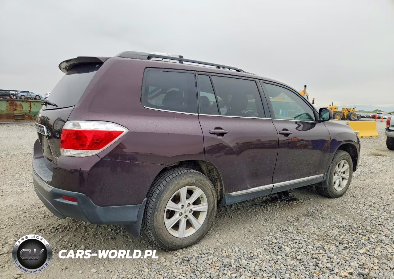 2012 Toyota Highlander Base VIN:5TDBK3EH0CS125648 - 3