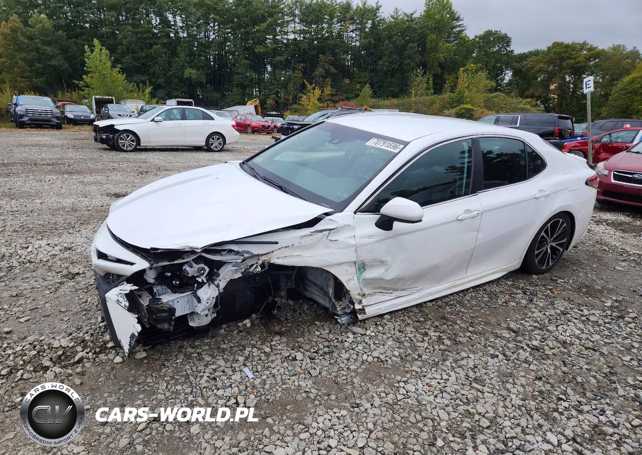 2018 Toyota Camry Se VIN:4T1B11HK2JU540215 - 1