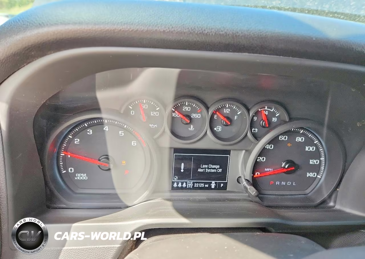 2025 Chevrolet Silverado K2500 Custom VIN:2GC4KME77S1194994 - 9