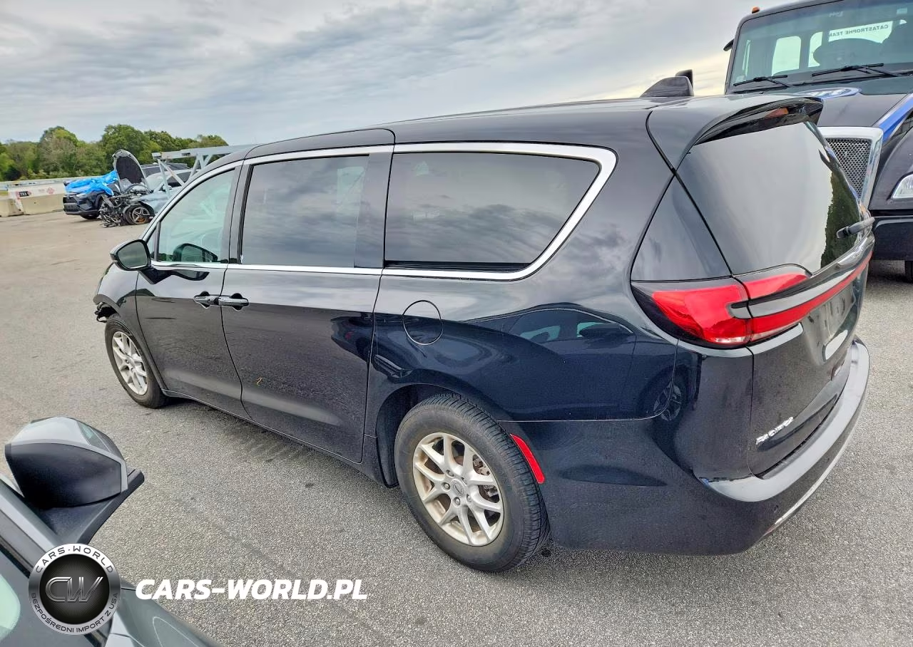 2024 Chrysler Pacifica Touring L VIN:2C4RC1BG6RR139678 - 2
