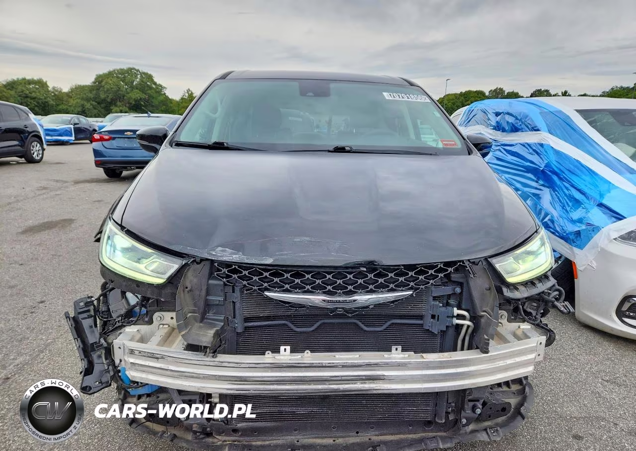 2024 Chrysler Pacifica Touring L VIN:2C4RC1BG6RR139678 - 5