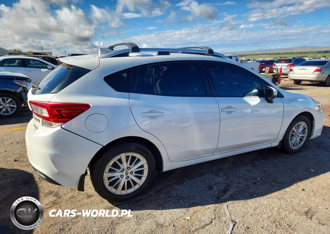 2017 Subaru Impreza Premium Plus VIN:4S3GTAD6XH3743513 - 3