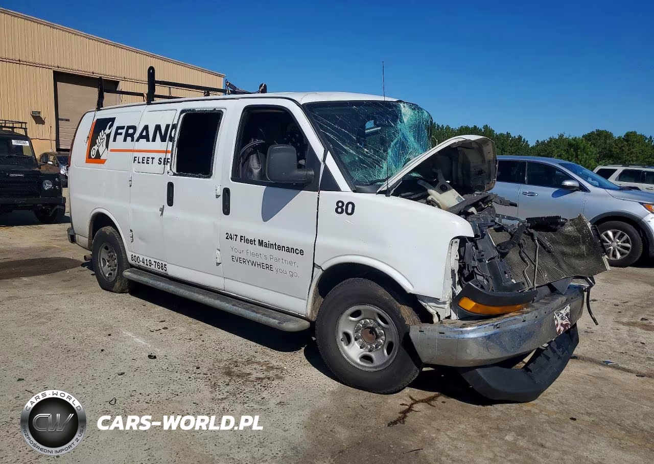 2018 GMC Savana G2500 VIN:1GTW7AFG6J1333587 - 4