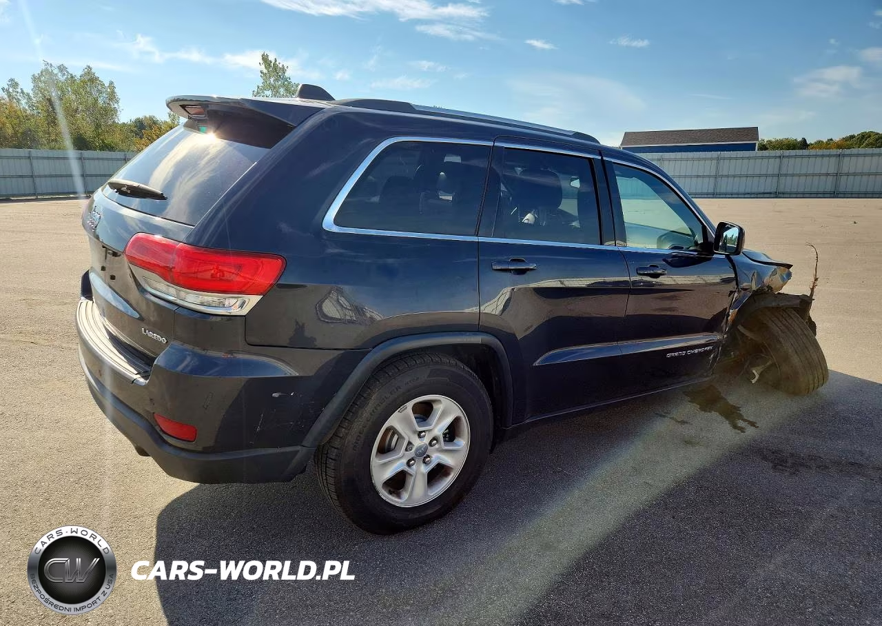 2016 Jeep Grand Cherokee Laredo VIN:1C4RJFAG7GC312330 - 3