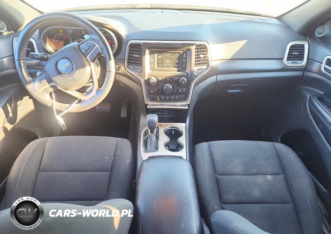 2016 Jeep Grand Cherokee Laredo VIN:1C4RJFAG7GC312330 - 8