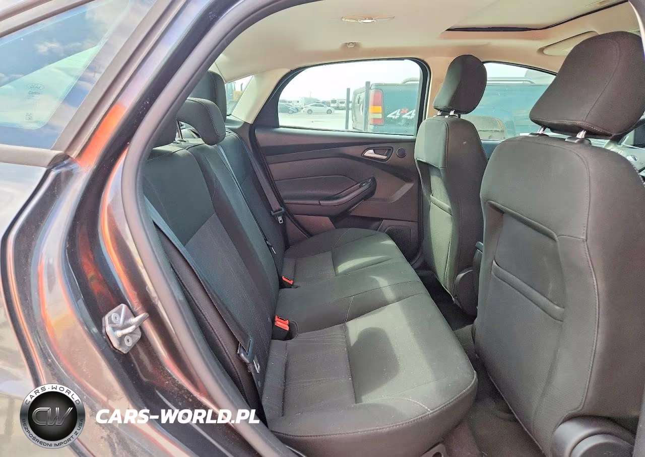 FORD FOCUS VIN:1FADP3H28HL318856 - 10