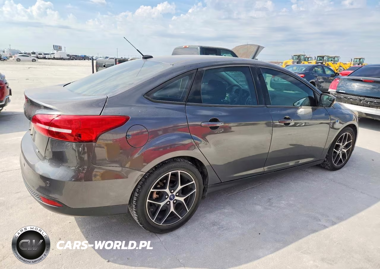 FORD FOCUS VIN:1FADP3H28HL318856 - 3
