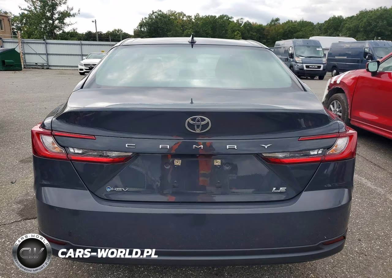 2025 Toyota Camry Le VIN:4T1DAACK6SU017166 - 6