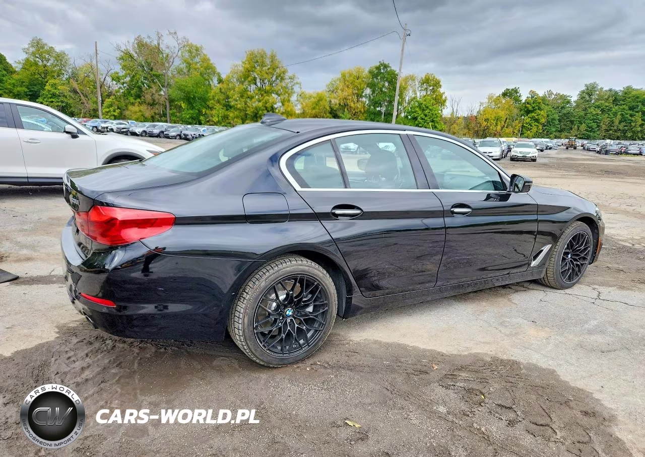 2018 BMW 530 Xi VIN:WBAJA7C58JG909272 - 3