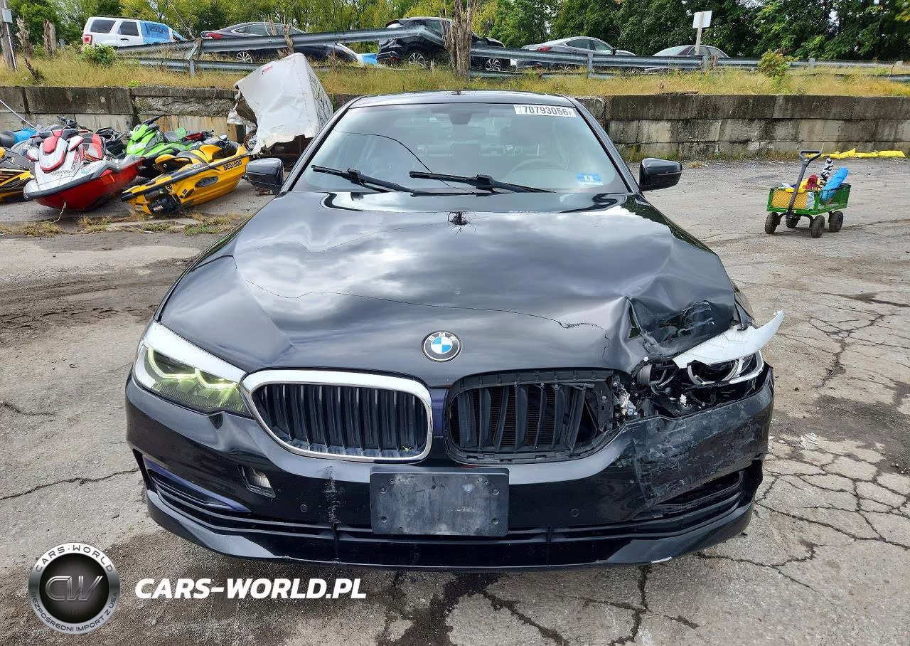2018 BMW 530 Xi VIN:WBAJA7C58JG909272 - 5