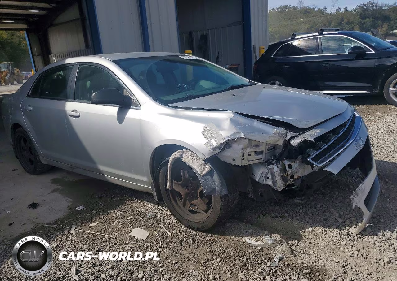 2011 Chevrolet Malibu Ls VIN:1G1ZB5E1XBF200733 - 4